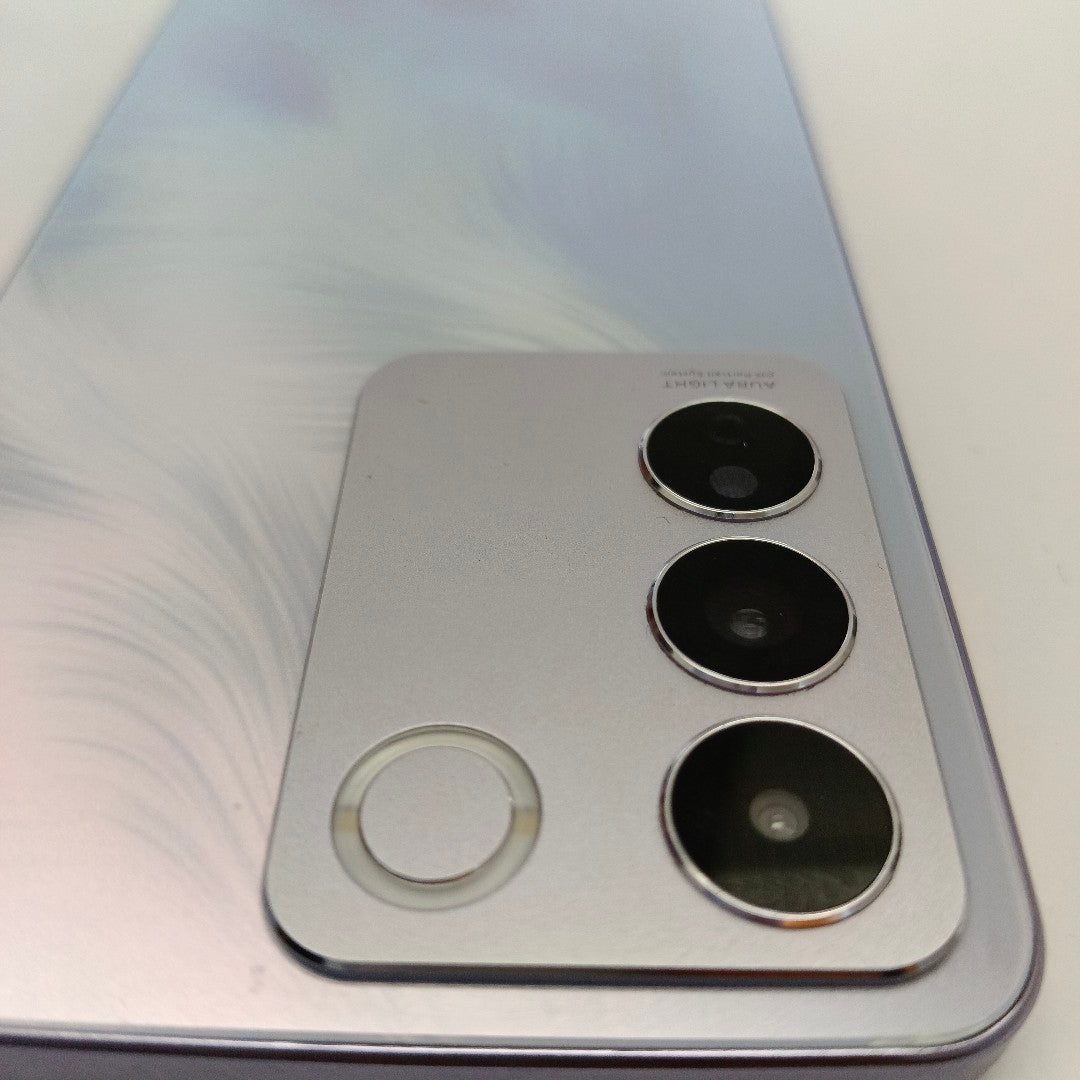 CELULAR VIVO V25E V2242 (2022) 256 GB 8 GB RAM (SEMINUEVO)