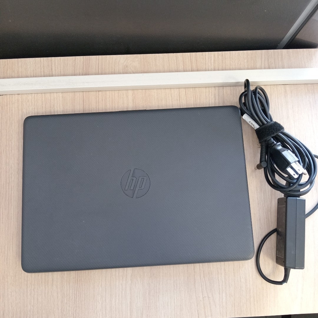 LAPTOP HP 14-CF2517LA (2022) 1 TB 8 GB RAM (SEMINUEVO)