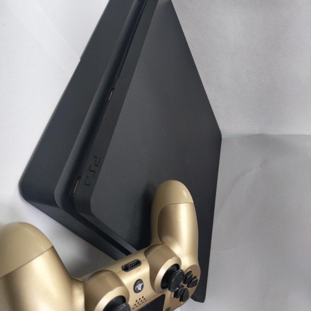 CONSOLA DE VIDEOJUEGO SONY PS4 SLIM 1 TB (SEMINUEVO)