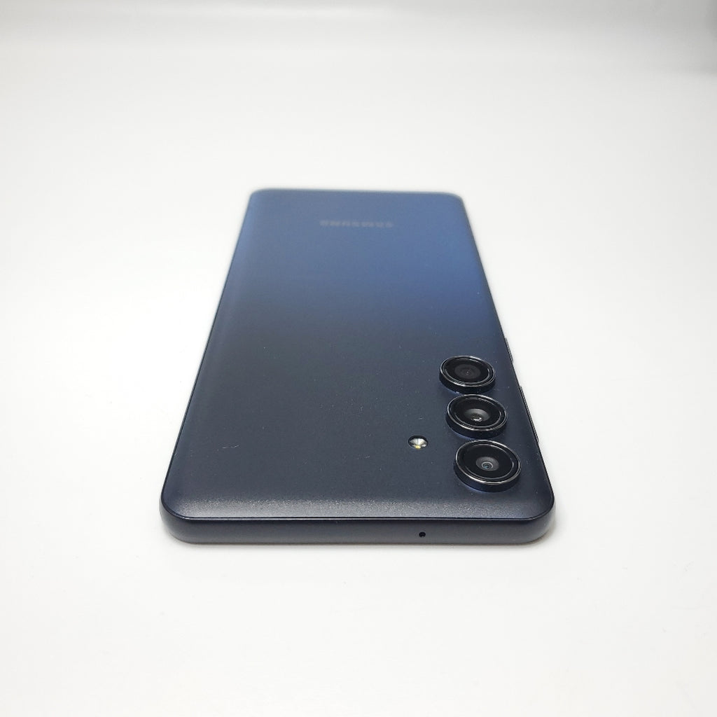 CELULAR SAMSUNG GALAXY M55 SM-M556B (2024) 128 GB 8 GB RAM (SEMINUEVO)
