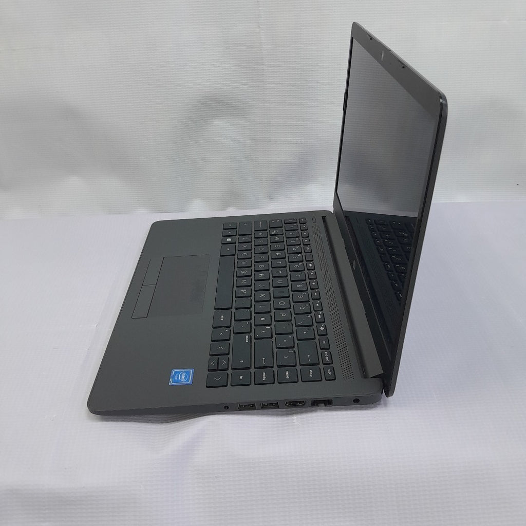 LAPTOP HP 14-CF2542LA (2022) 256 GB SSD 8 GB RAM (SEMINUEVO)