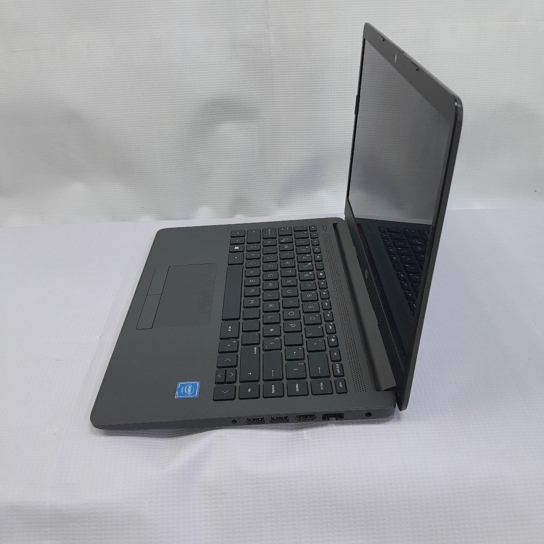 LAPTOP HP 14-CF2542LA (2022) 256 GB SSD 8 GB RAM (SEMINUEVO)