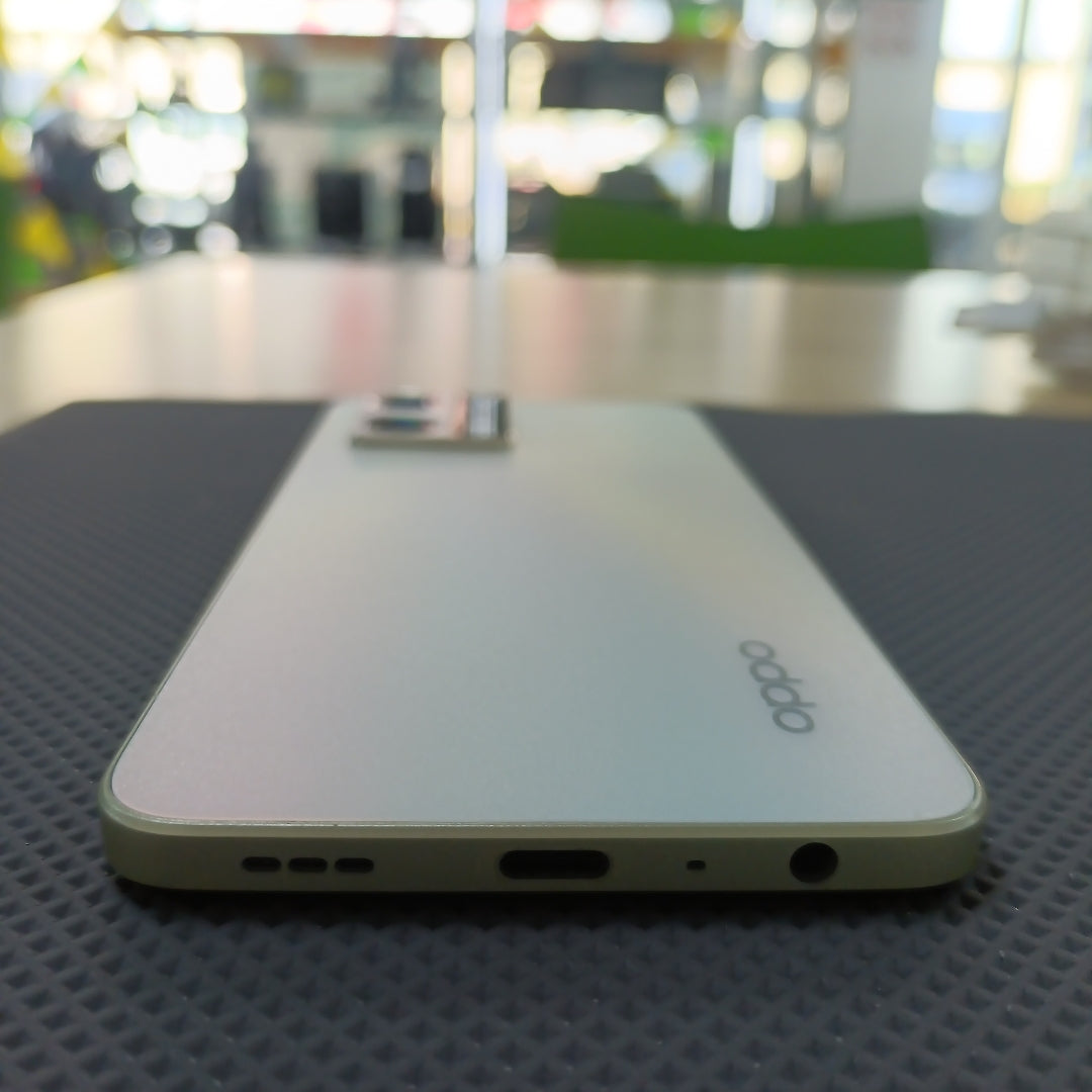 CELULAR OPPO  RENO7 CPH2363 (2022) 256 GB 8 GB RAM (SEMINUEVO)