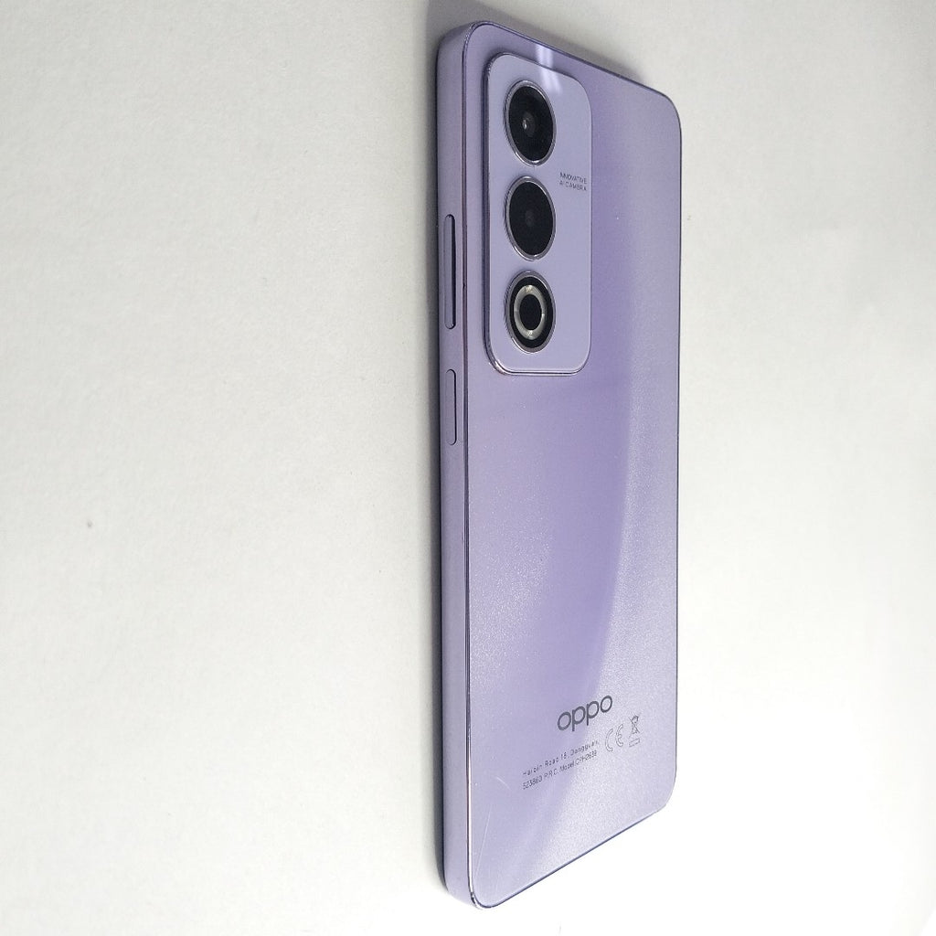 CELULAR OPPO  A80 5G CPH2639 (2024) 256 GB 8 GB RAM (SEMINUEVO)