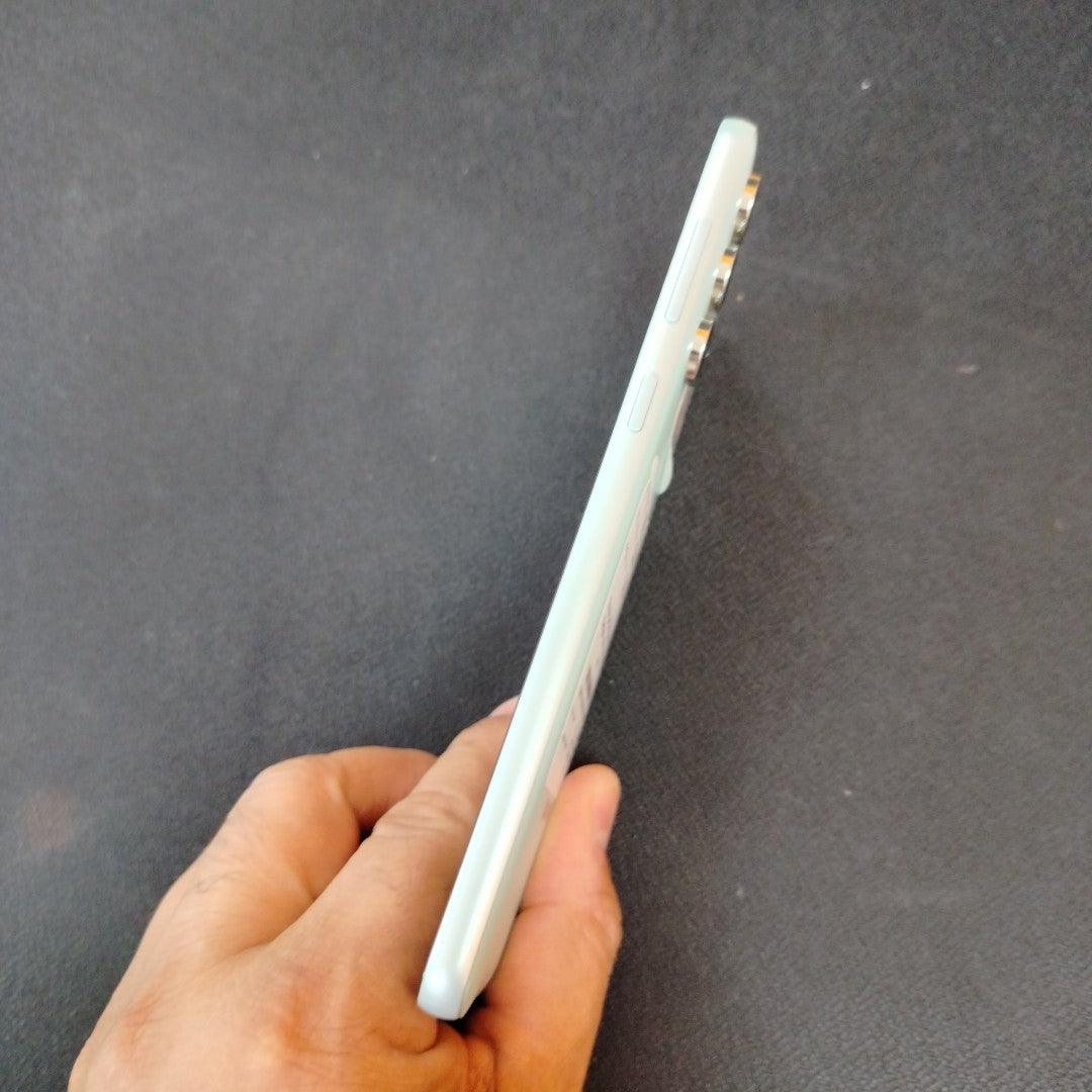 CELULAR SAMSUNG GALAXY M55 SM-M556B (2024) 128 GB 8 GB RAM (SEMINUEVO)