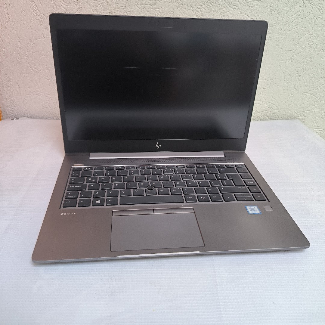 LAPTOP HP ZBOOK FIREFLY 14 G8 (2022) 512 GB SSD 16 GB RAM (SEMINUEVO)