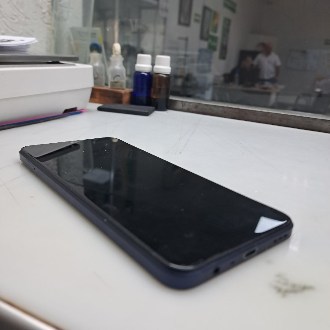 CELULAR OPPO  A17 CPH2477 64 GB 4 GB RAM (SEMINUEVO)