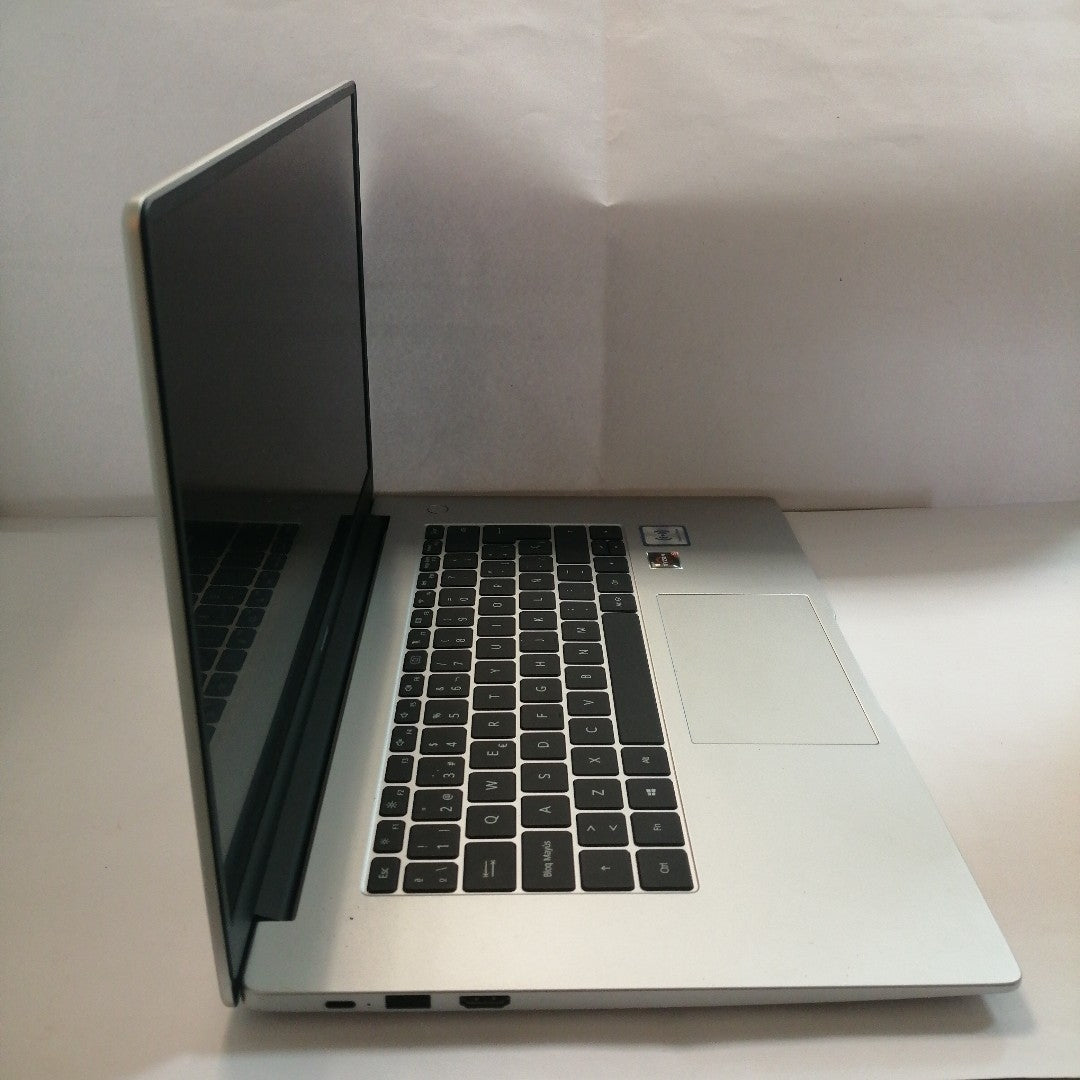 LAPTOP HUAWEI MATEBOOK D15 BOH-WAQ9R (2020) 1 TB + 256 GB SSD 8 GB RAM