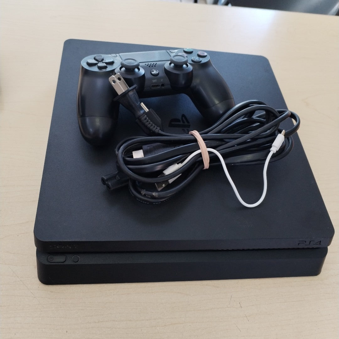 CONSOLA DE VIDEOJUEGO SONY PS4 SLIM 1 TB (SEMINUEVO)
