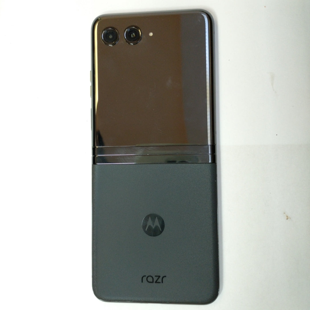 CELULAR MOTOROLA RAZR 40 ULTRA XT2321-1 (2023) 512 GB 12 GB RAM (SEMINUEVO)
