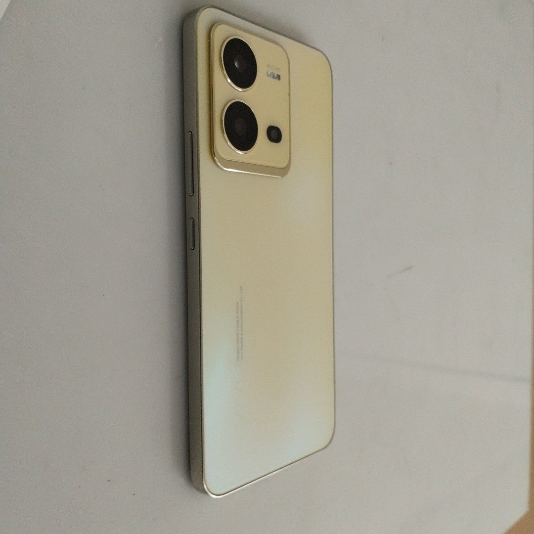 CELULAR VIVO V25 V2202 128 GB 8 GB RAM (SEMINUEVO)