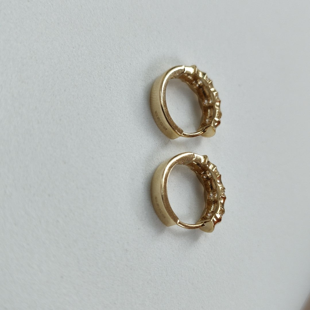 HUGGIES ORO 14K 2.5 (NUEVO)