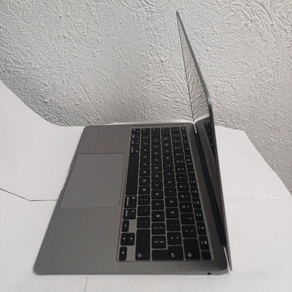 LAPTOP APPLE MACBOOK AIR 13&quot; 2020 3.2 A2337 256 GB SSD 8 GB RAM (SEMINUEVO)