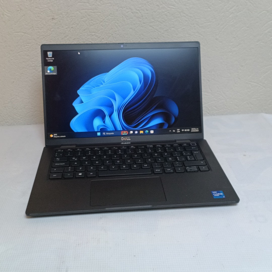 LAPTOP DELL LATITUDE 7420 (2023) 256 GB SSD 16 GB RAM (SEMINUEVO)