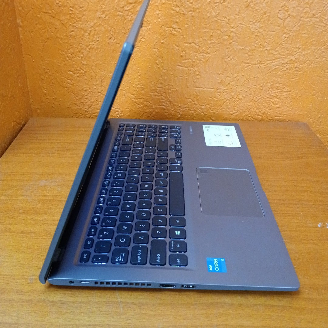 LAPTOP ASUS R565EA-UH31T (2021) 128 GB SSD 8 GB RAM (SEMINUEVO)