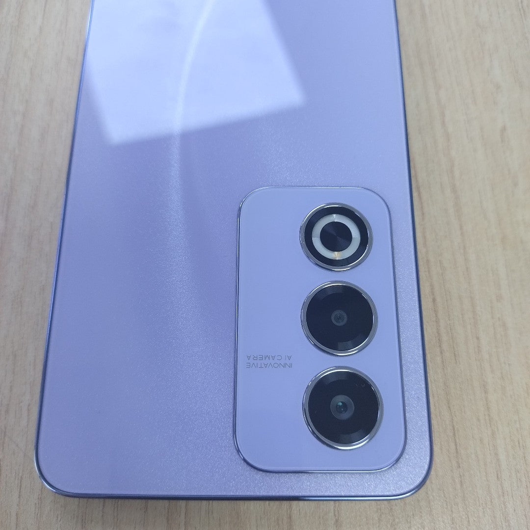 CELULAR OPPO  A80 5G CPH2639 (2024) 256 GB 8 GB RAM (SEMINUEVO)