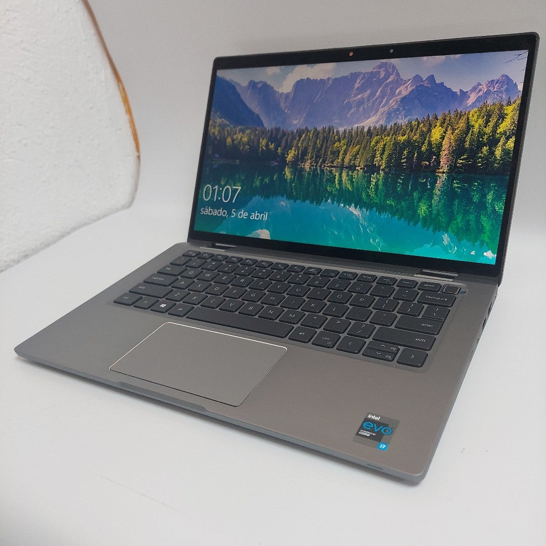LAPTOP DELL LATITUDE 7320 DETACHABLE (2022) 256 GB SSD 16 GB RAM (SEMINUEVO)