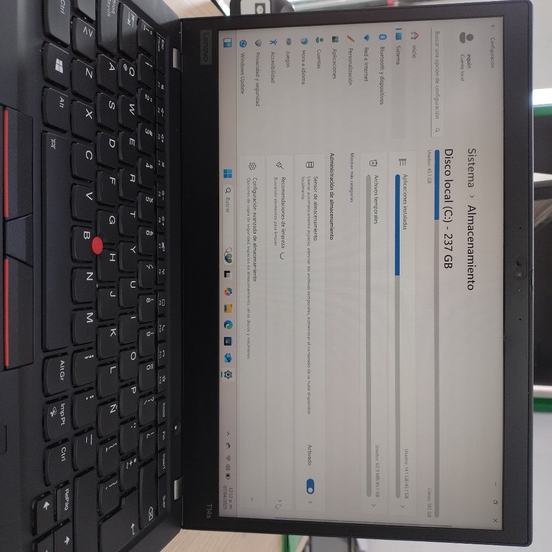 LAPTOP LENOVO THINKPAD T14S GEN 1 (2022) 256 GB SSD 16 GB RAM (SEMINUEVO)