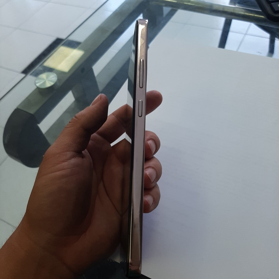 CELULAR OPPO  RENO 12F 5G CPH2637 256 GB 12 GB RAM (SEMINUEVO)
