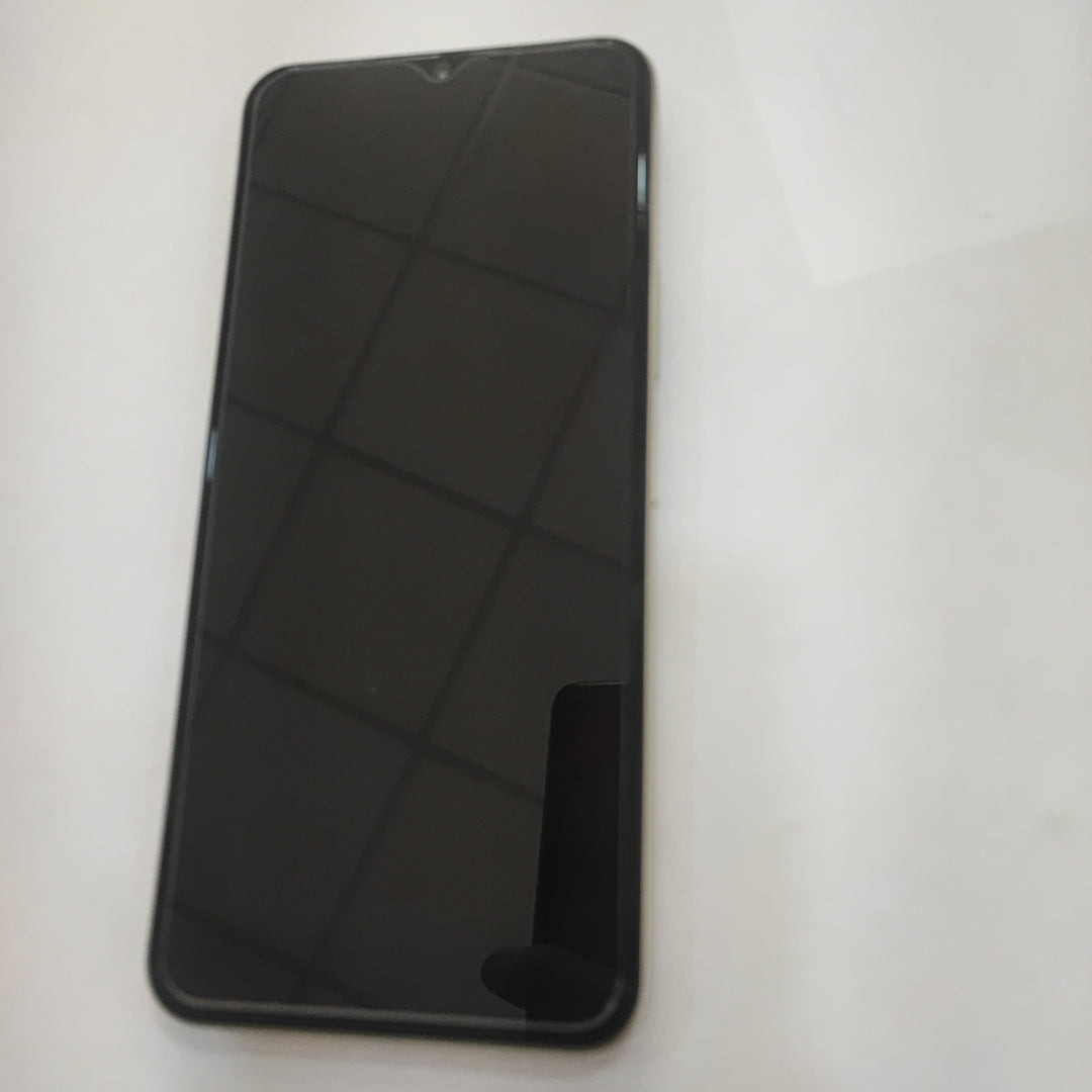 CELULAR VIVO Y35 V2205 128 GB 8 GB RAM (SEMINUEVO)