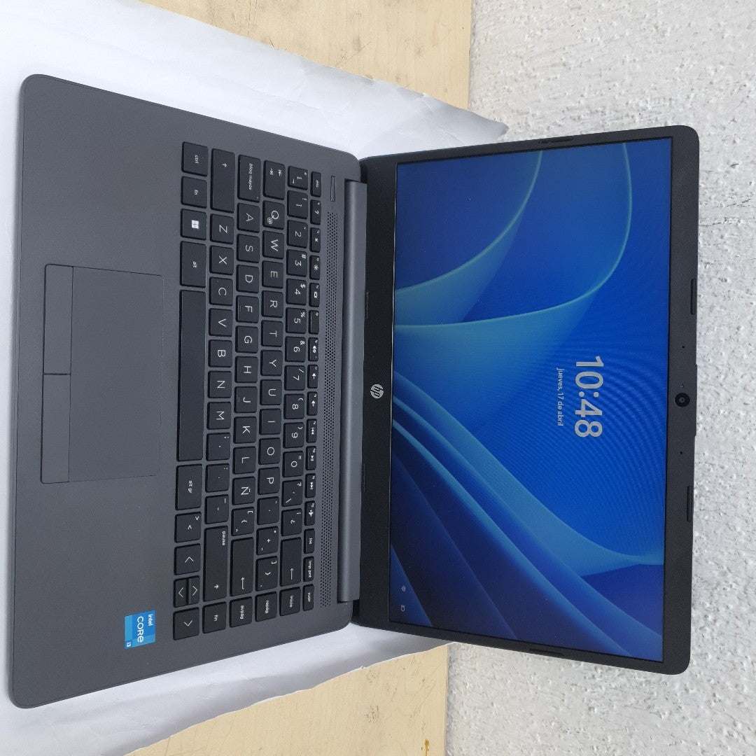LAPTOP HP 240 G9 (2024) 512 GB SSD 8 GB RAM