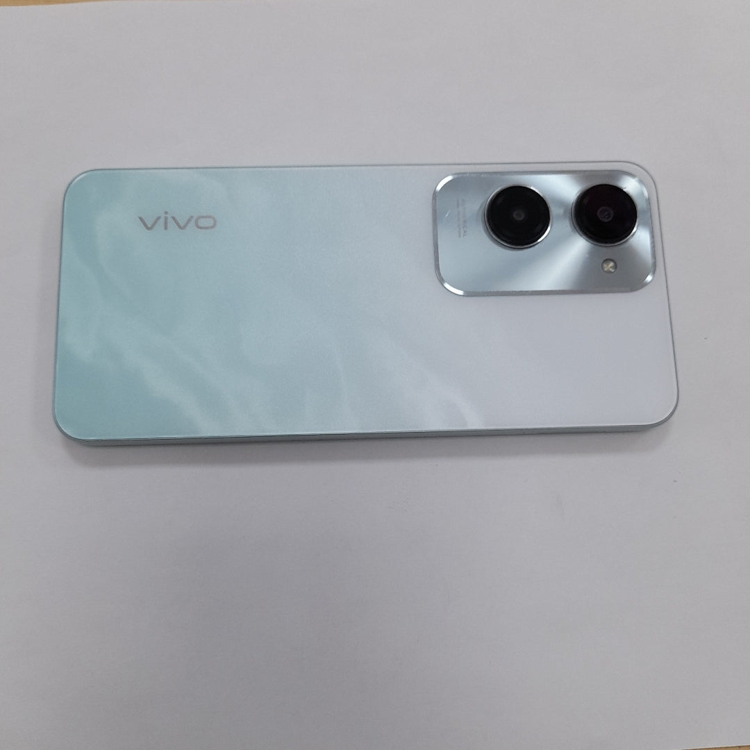 CELULAR VIVO Y18 V2333 256 GB 8 GB RAM (SEMINUEVO)