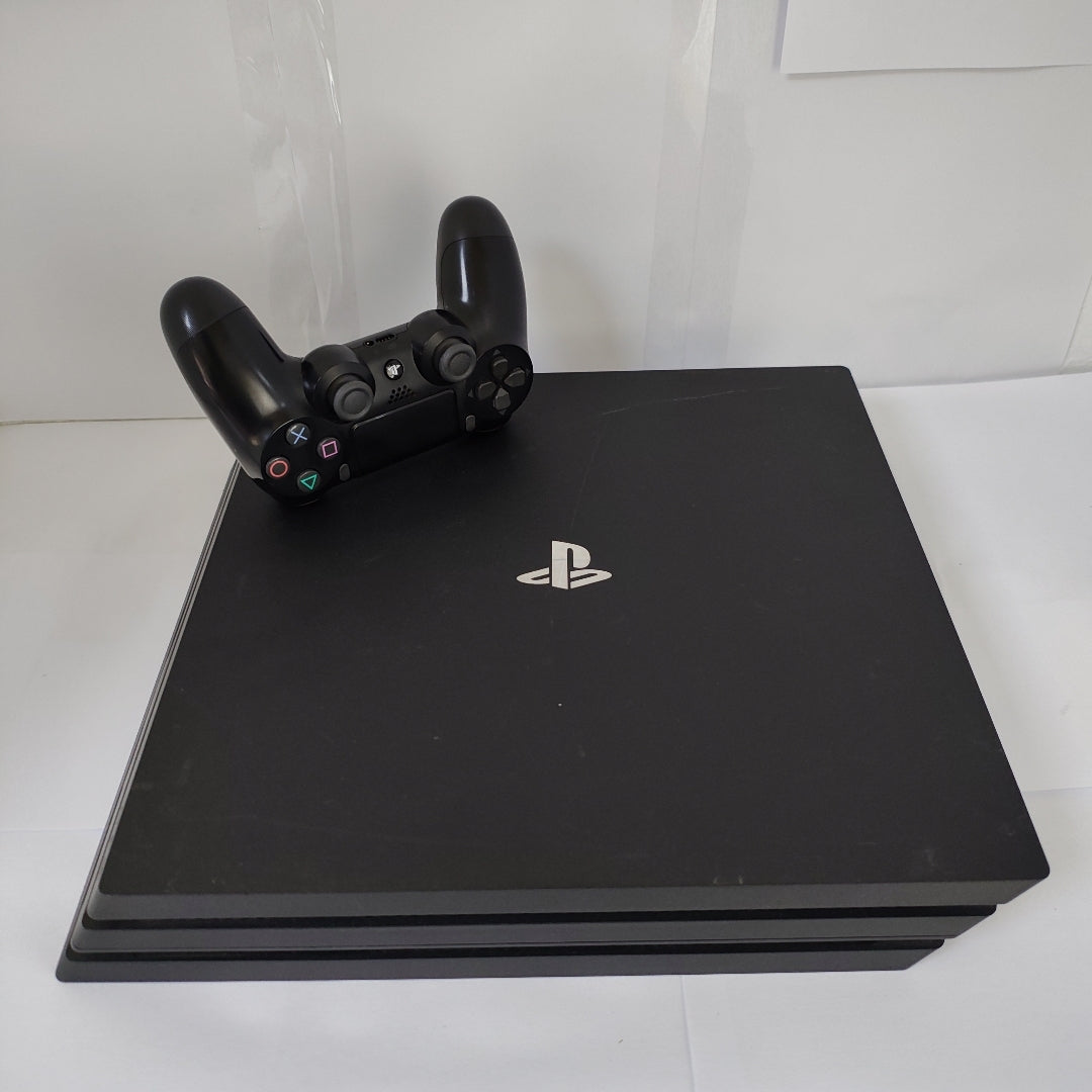 CONSOLA DE VIDEOJUEGO SONY PS4 PRO 1 TB (SEMINUEVO)