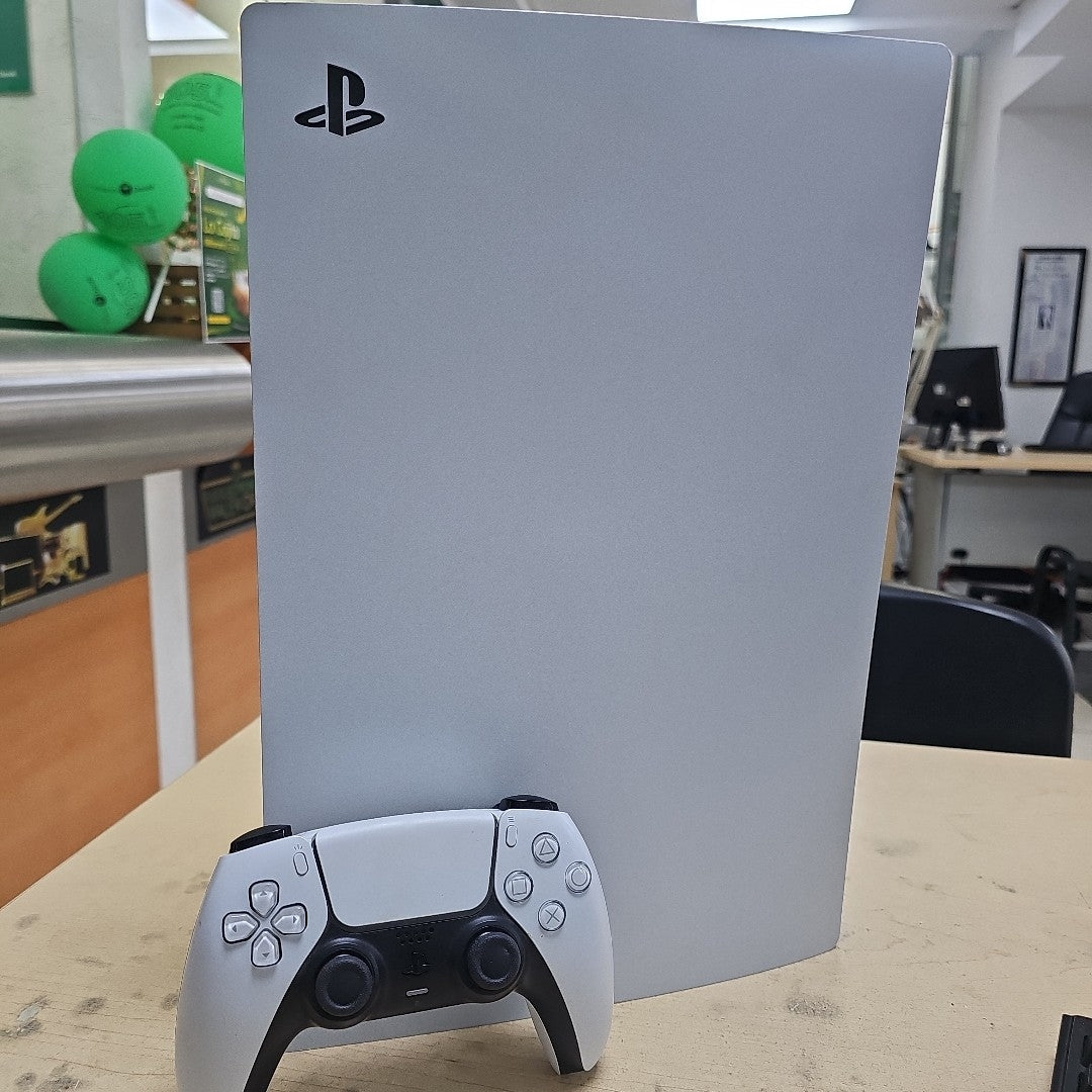 CONSOLA DE VIDEOJUEGO SONY PS5 825 SSD (SEMINUEVO)