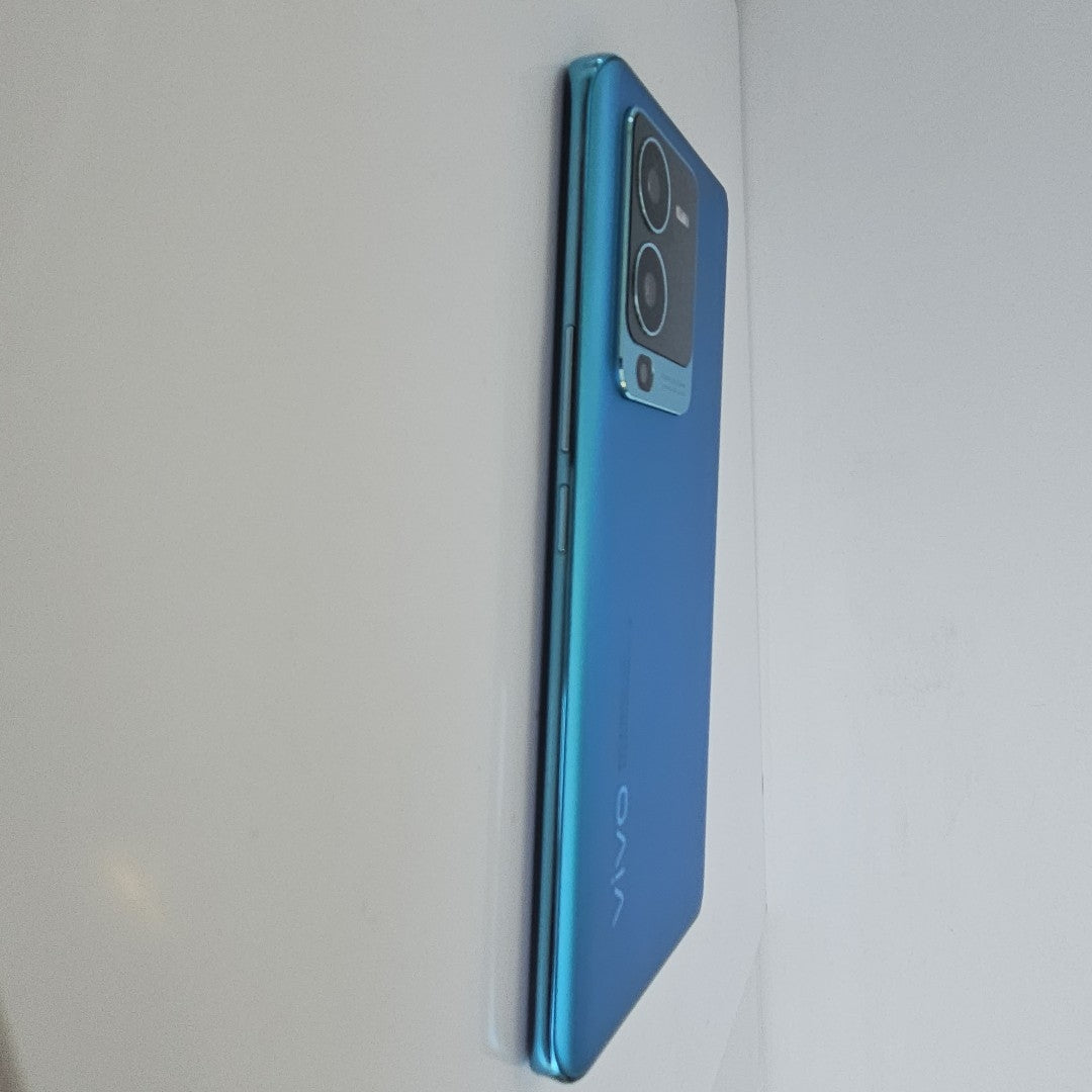 CELULAR VIVO V25 PRO V2158 256 GB 12 GB RAM (SEMINUEVO)