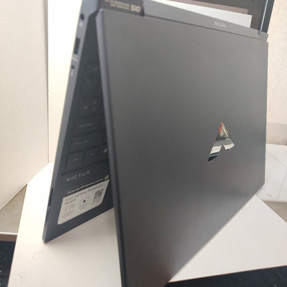 LAPTOP HP VICTUS 15-FA0032DX (2023) 512 GB 16 GB RAM (SEMINUEVO)