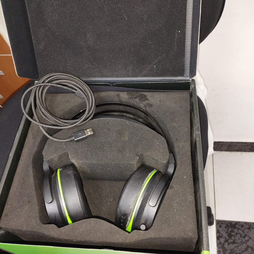 AUDIFONOS RAZER THRESHER INALAMBRICO OVER EAR (SEMINUEVO)
