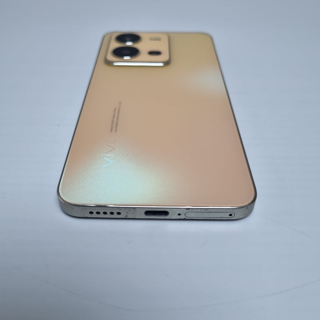CELULAR VIVO V25 V2202 128 GB 8 GB RAM (SEMINUEVO)