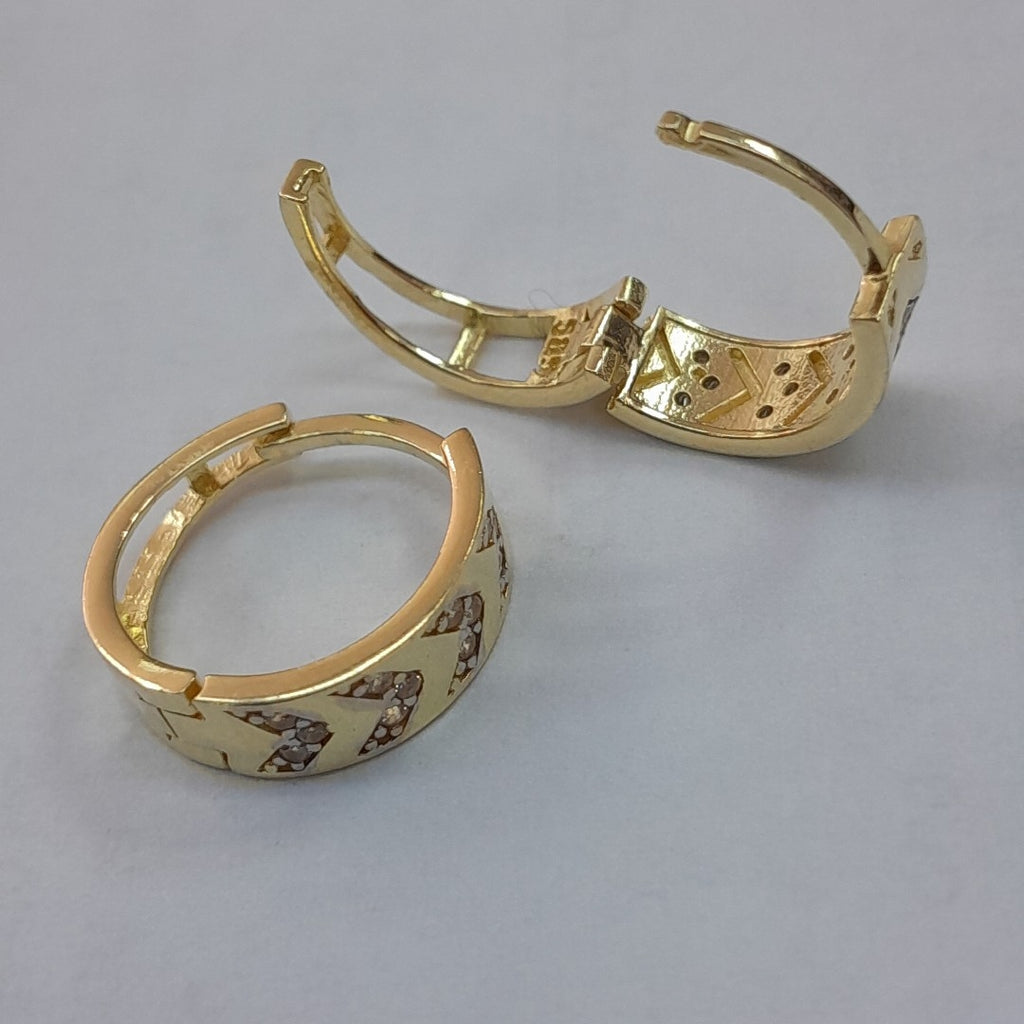 HUGGIES ORO 14K 2.4 (NUEVO)