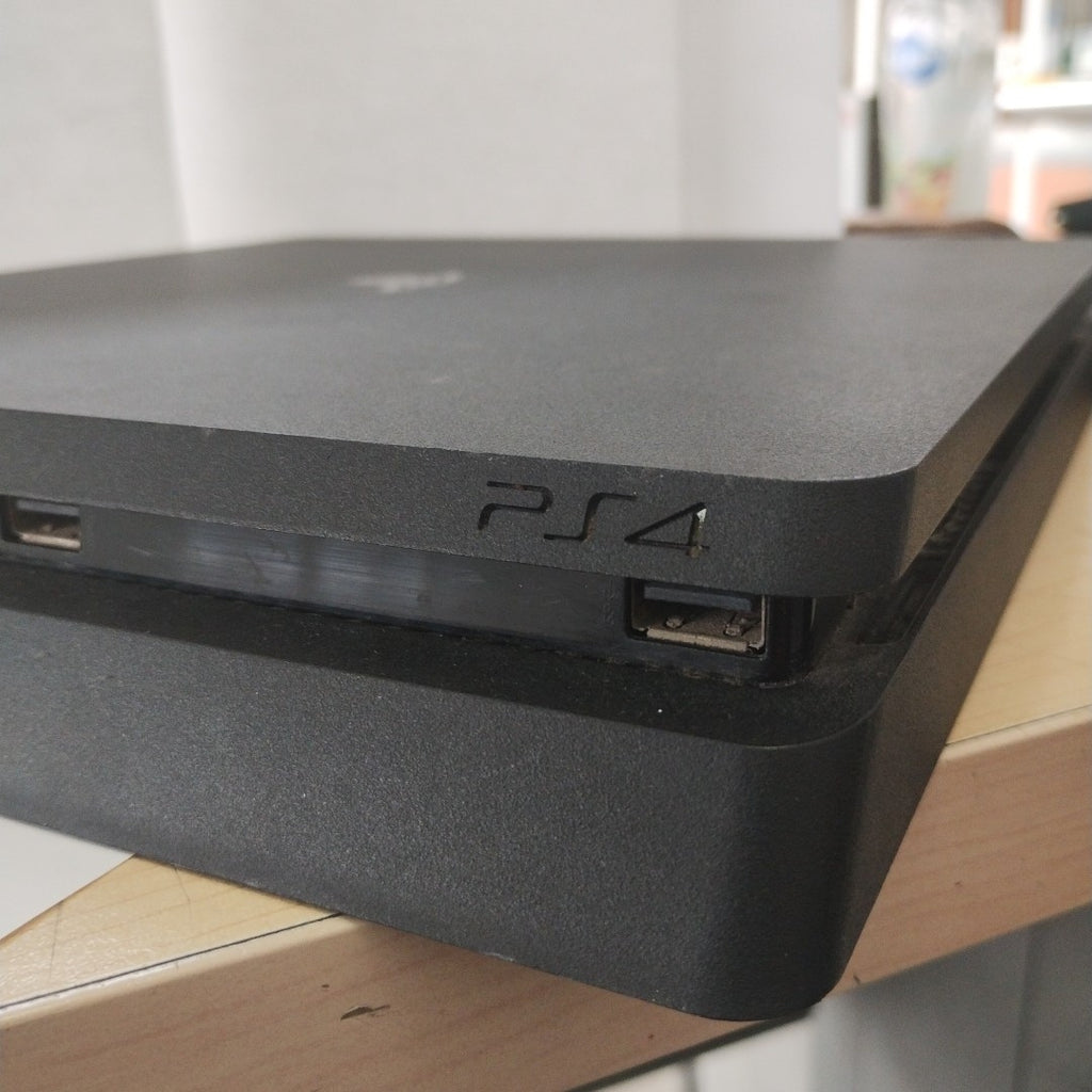 CONSOLA DE VIDEOJUEGO SONY PS4 500 GB  (SEMINUEVO)