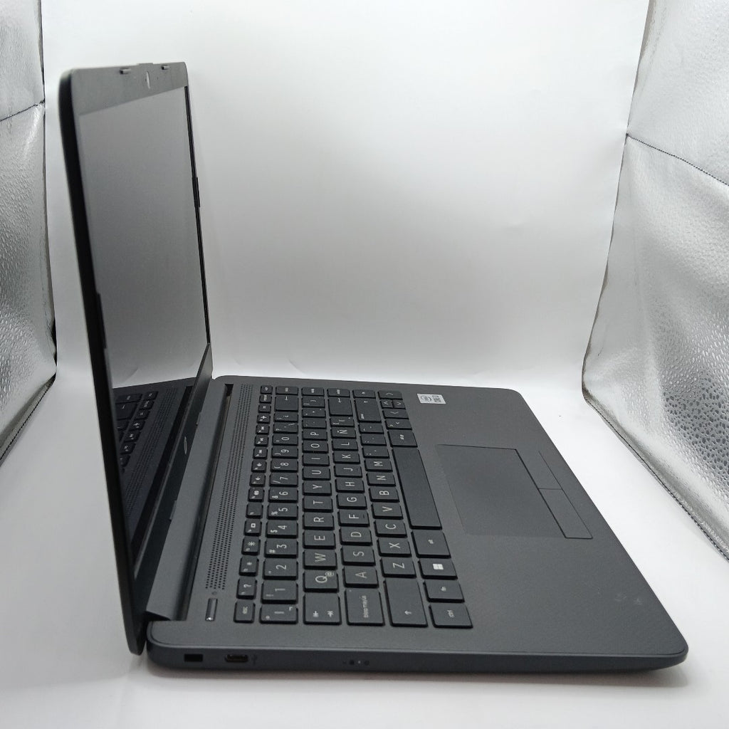 LAPTOP HP 14-CF2517LA (2022) 1 TB 8 GB RAM (SEMINUEVO)