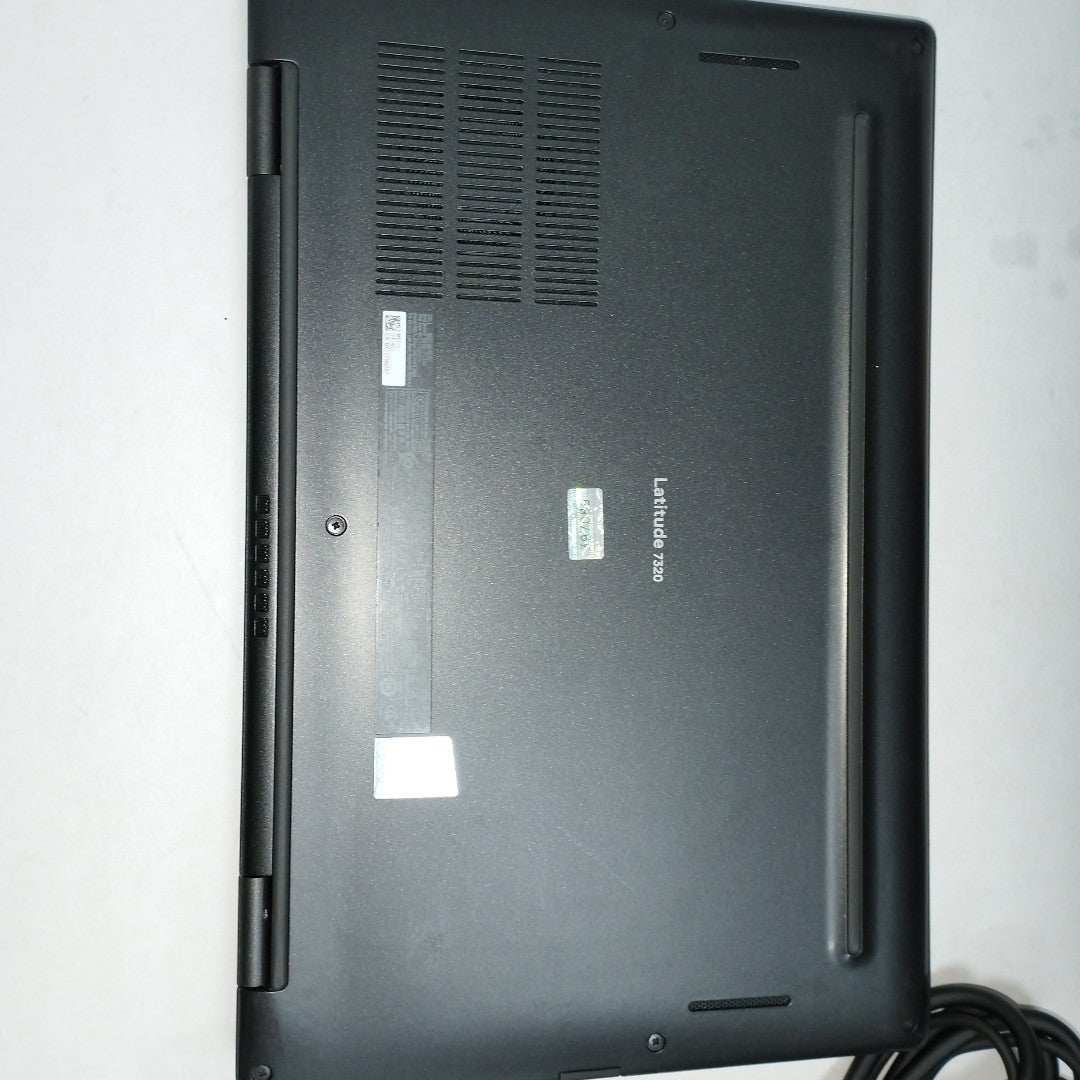 LAPTOP DELL LATITUDE 7320 DETACHABLE (2022) 256 GB SSD 16 GB RAM (SEMINUEVO)