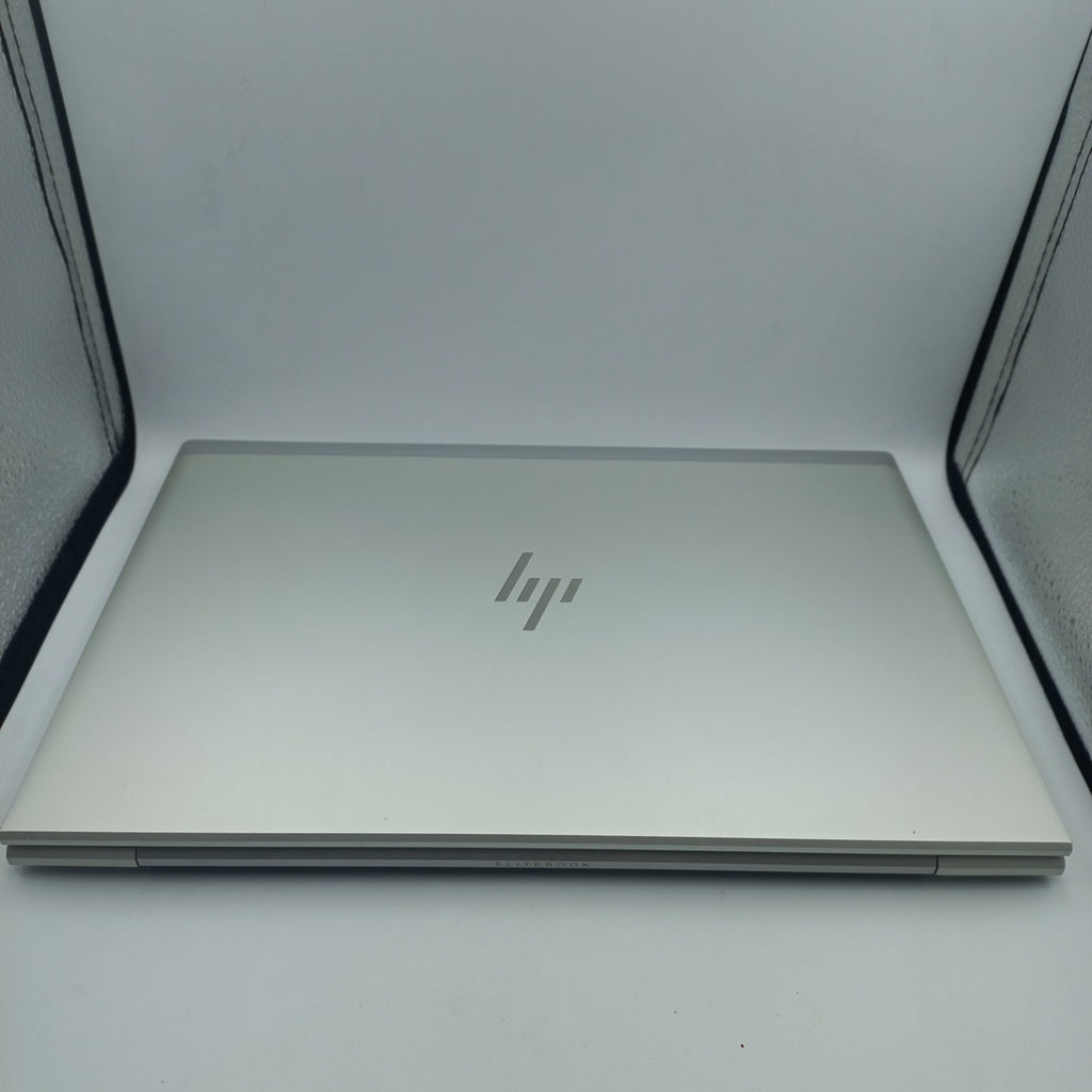 LAPTOP HP ELITEBOOK 840 G8 (2023) 256 GB SSD 16 GB RAM (SEMINUEVO)