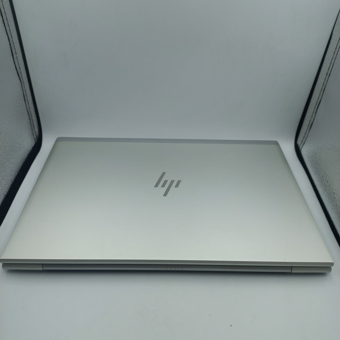LAPTOP HP ELITEBOOK 840 G8 (2023) 256 GB SSD 16 GB RAM (SEMINUEVO)