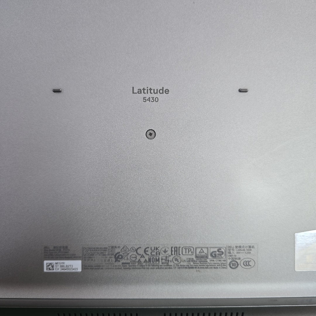 LAPTOP DELL LATITUDE 5430 (2023) 512 GB SSD 16 GB RAM (SEMINUEVO)