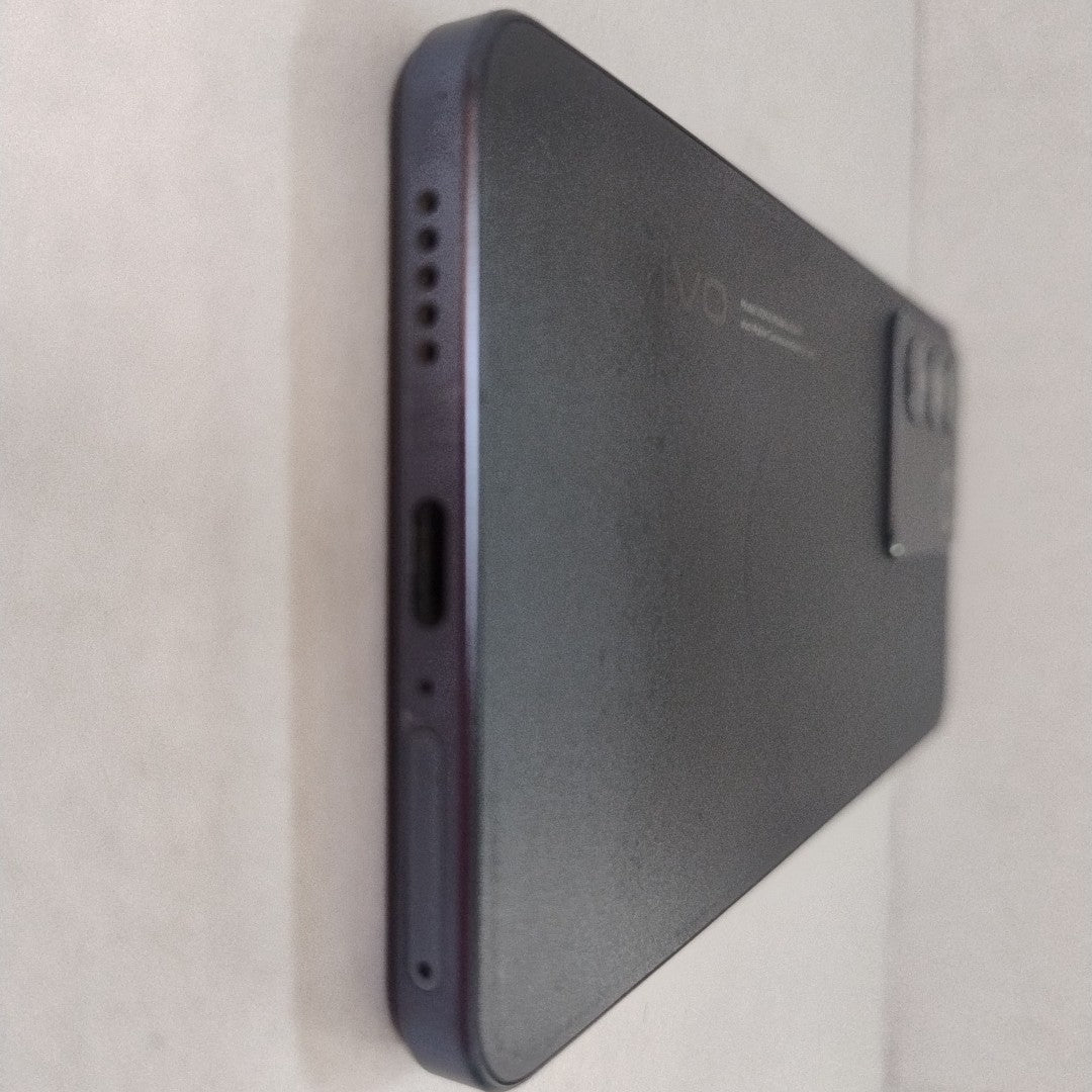CELULAR VIVO V25E V2242 (2022) 256 GB 8 GB RAM (SEMINUEVO)