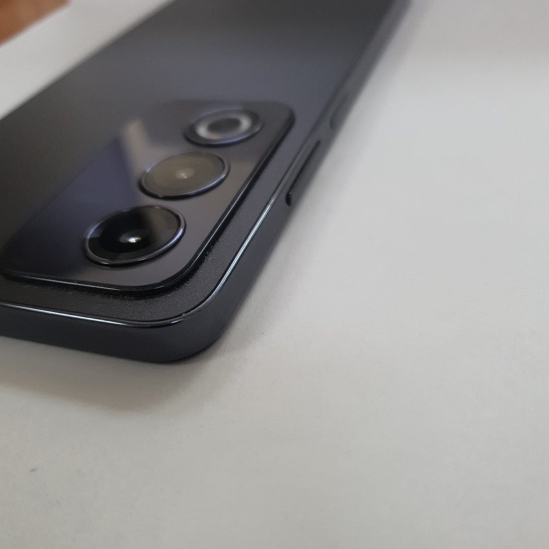CELULAR OPPO  A80 5G CPH2639 (2024) 256 GB 8 GB RAM (SEMINUEVO)