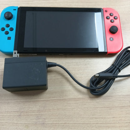 CONSOLA DE VIDEOJUEGO NINTENDO SWITCH 1.1 32 GB (SEMINUEVO)