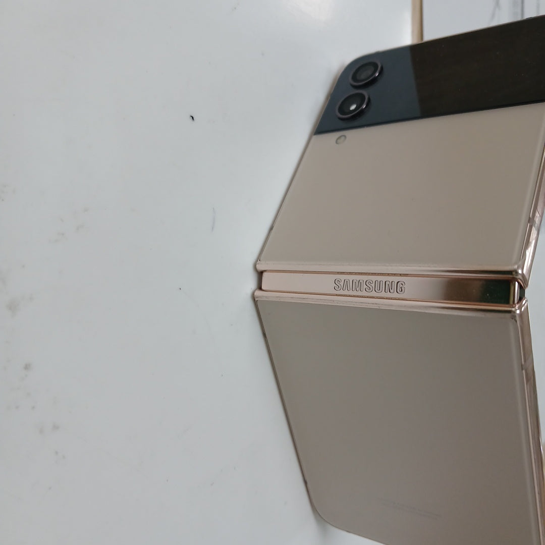 CELULAR SAMSUNG GALAXY Z FLIP4 SM-F721B 256 GB 8 GB RAM (SEMINUEVO)