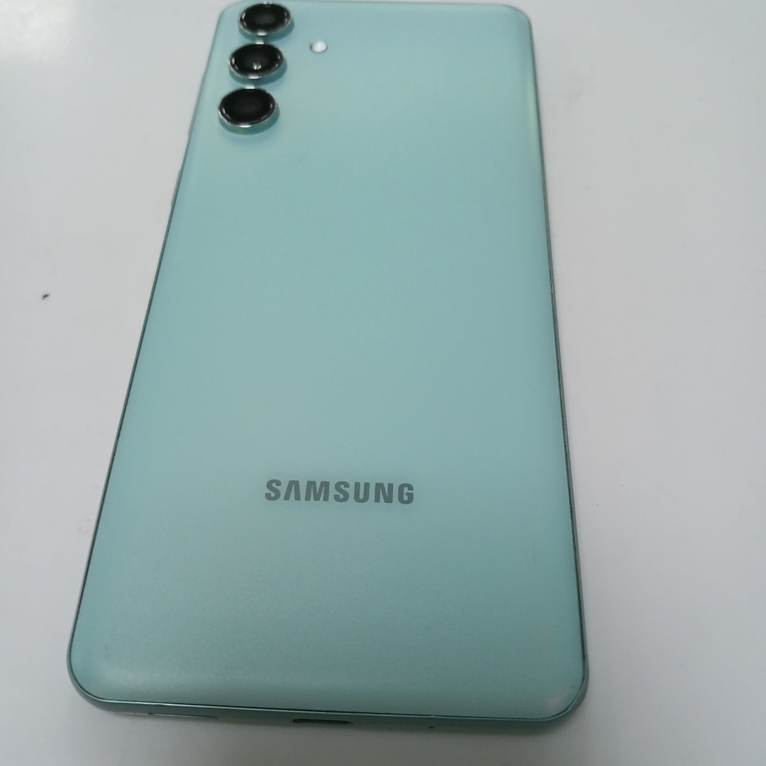 CELULAR SAMSUNG GALAXY M55 SM-M556B (2024) 128 GB 8 GB RAM (SEMINUEVO)