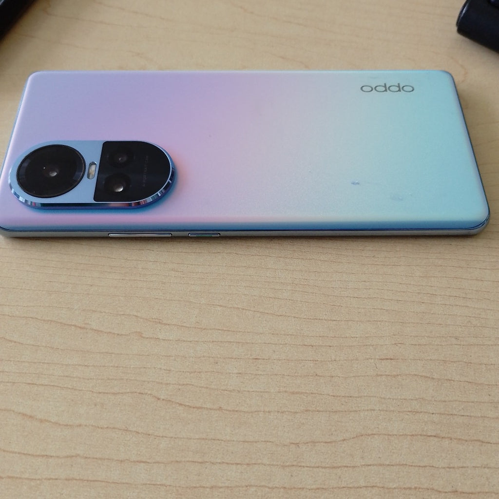 CELULAR OPPO  RENO10 5G CPH2531 (2023) 256 GB 8 GB RAM