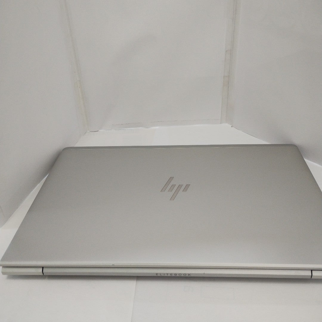 LAPTOP HP ELITEBOOK 640 G10 (2024) 256 GB SSD 16 GB RAM (SEMINUEVO)