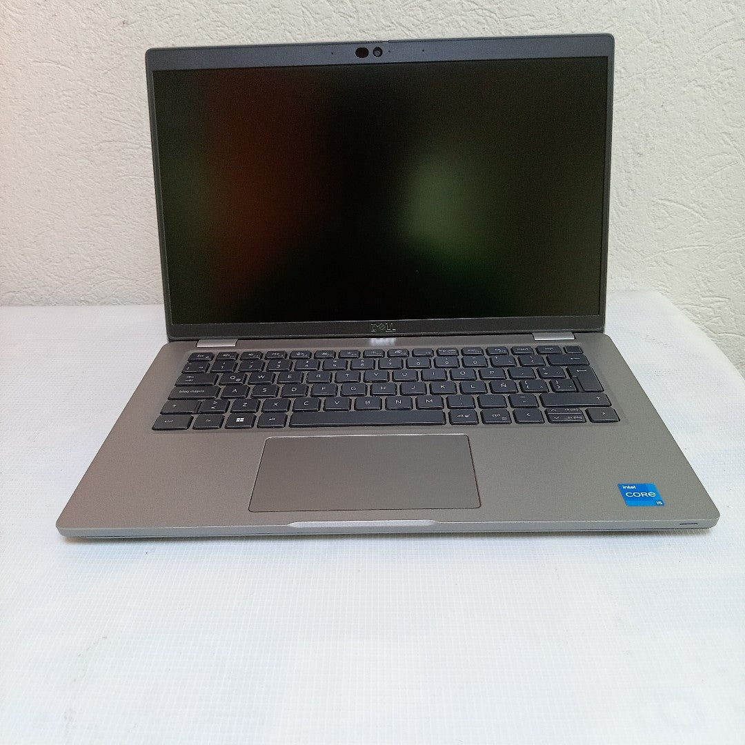 LAPTOP DELL LATITUDE 5430 (2023) 256 GB SSD 32 GB RAM (SEMINUEVO)
