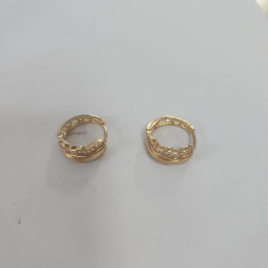 HUGGIES ORO 14K 2.5 (NUEVO)