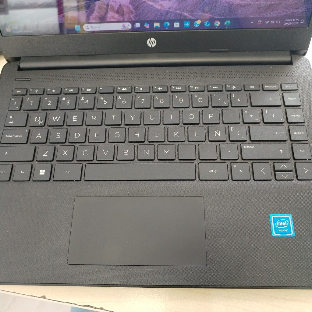 LAPTOP HP 14-DQ0501LA (2022) 256 GB SSD 4 GB RAM (SEMINUEVO)