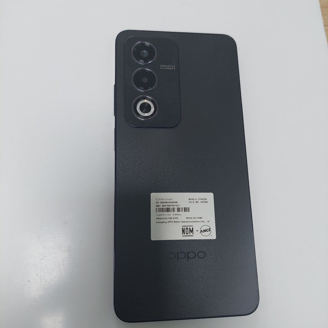 CELULAR OPPO  A80 5G CPH2639 (2024) 256 GB 8 GB RAM (SEMINUEVO)